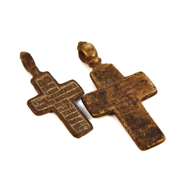 Два старинных нательных православных креста . 19 век. Россия.