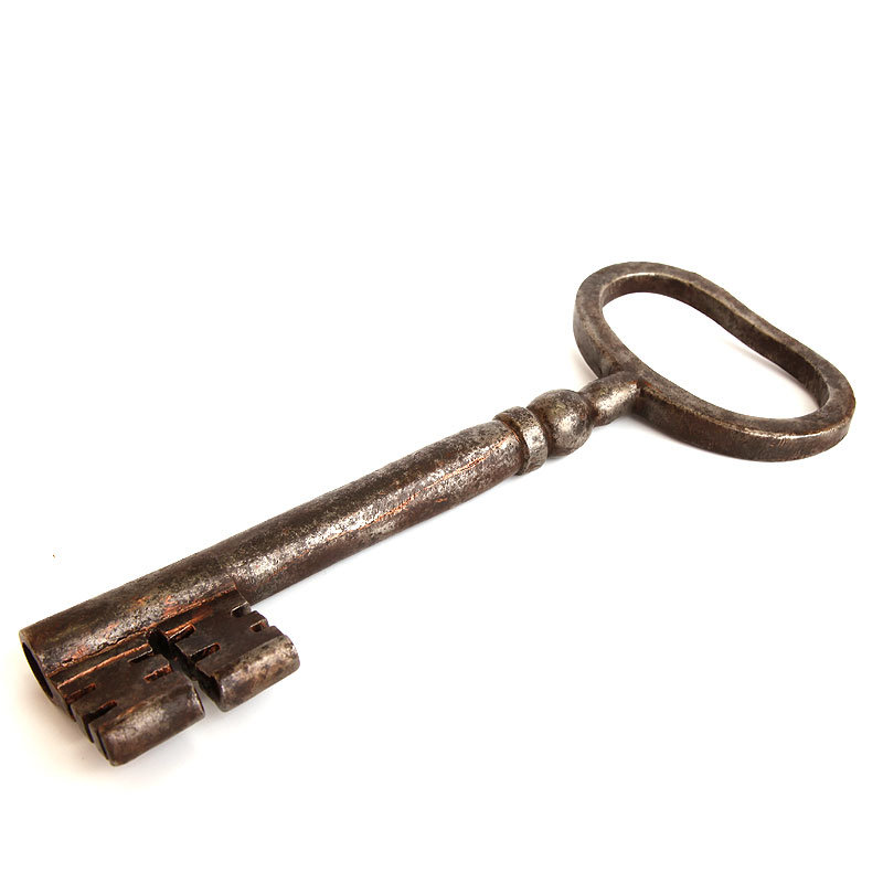 Огромный старинный кованый ключ. Россия XVIII век. 26,5см (590 гр)