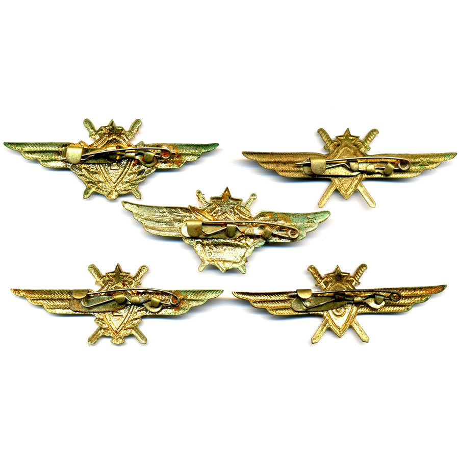 Полный комплект нагрудных знаков СССР Военный летчик и Летчик снайпер СССР.