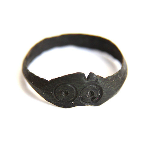 Старинный славянский перстень или перстень оберег с солярными символами созвездия, 12-14 век.