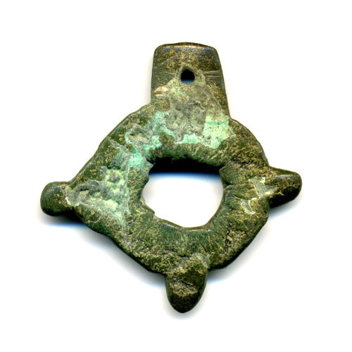 Древний бронзовый славянский оберег или амулет в виде солярного знака, древняя Русь 11-13 век.