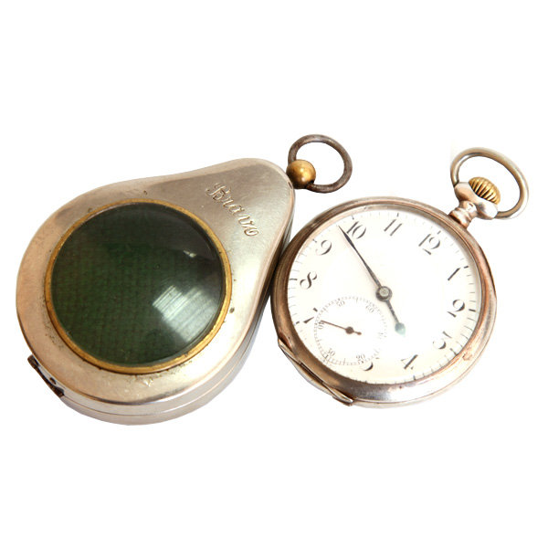 Старинные серебряные карманные часы немецкого офицера и ветерана Первой Мировой Войны в противоударном футляре