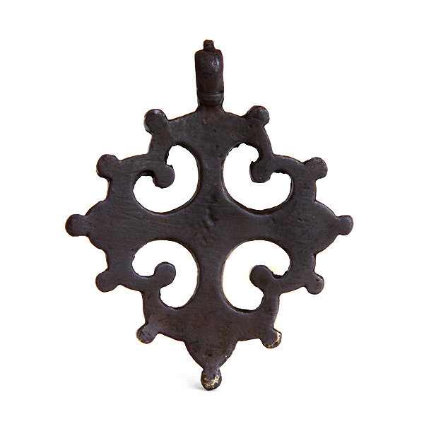Нательный старинный крест с эмалью 