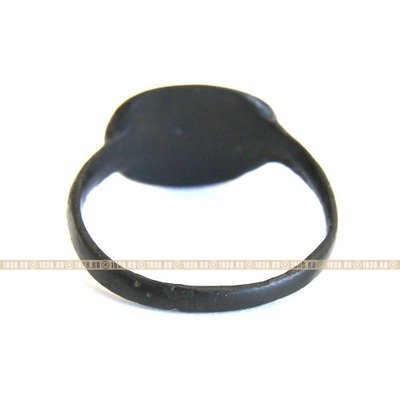 Старинный славянский перстень или перстень оберег с солярными символами созвездия.