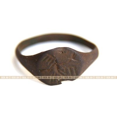 Старинный славянский перстень или перстень оберег со славянской зооморфной символикой, 14-16 век.