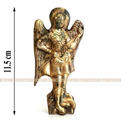 Редкая старинная бронзовая фигурка ангела, оберегающего Святые Дары в дарохранительнице. Русское медное литье 19 век.
