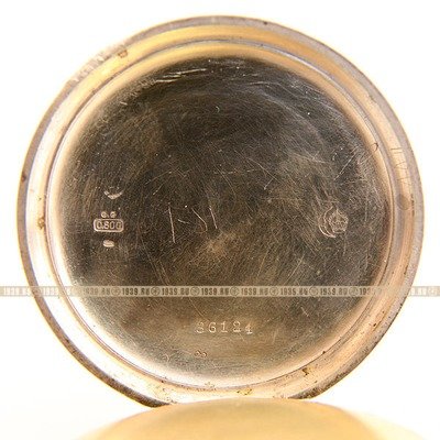 Старинные серебряные карманные часы немецкого офицера и ветерана Первой Мировой Войны в противоударном футляре