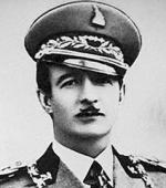 Ахмет Зогу в генеральской фуражке образца 1936 года