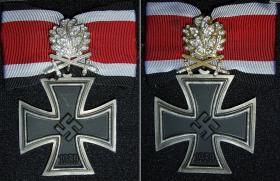 Рыцарский крест Железного креста с дубовыми листьями, мечами и бриллиантами и Рыцарский крест Железного креста с золотыми дубовыми листьями, мечами и бриллиантами (Реплики)